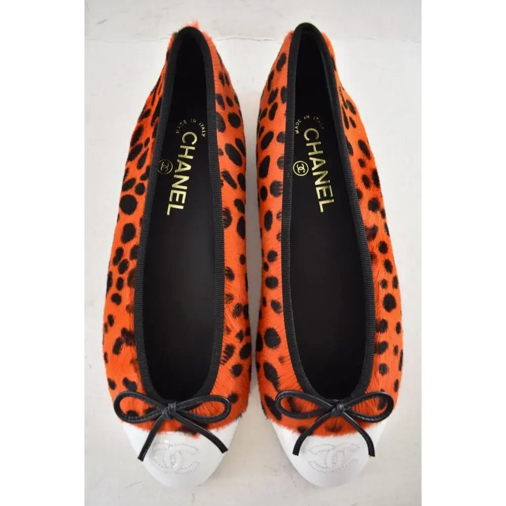 Chanel 26A Orange Leopard Pony Fur Black White CC Logo Ballet Ballerina Flat 39